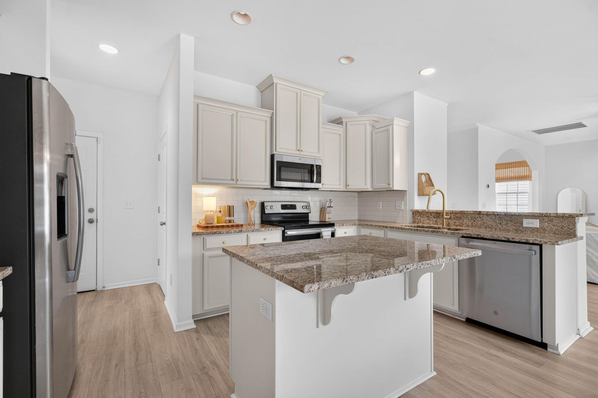 677 Silver Moss Drive Photo 26