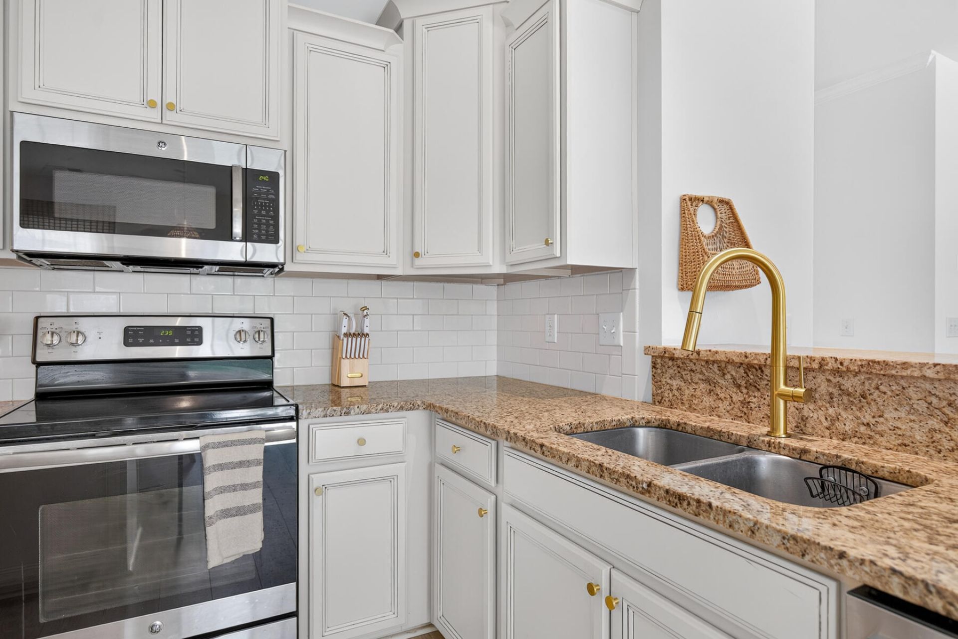 677 Silver Moss Drive Photo 26