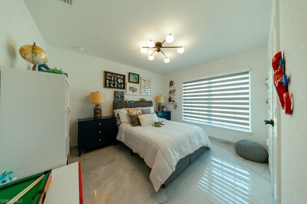 2003 NE 6th Ave, Cape Coral, FL 33909 Photo