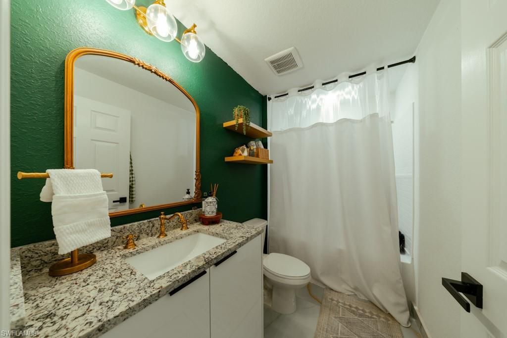 2003 NE 6th Ave, Cape Coral, FL 33909 Photo