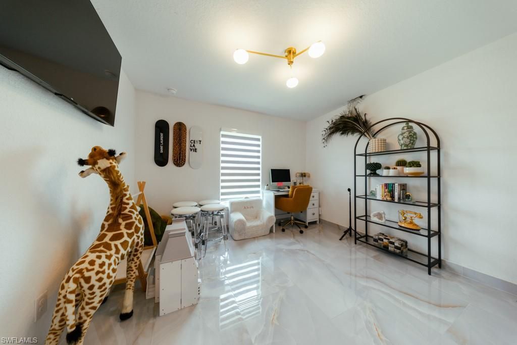2003 NE 6th Ave, Cape Coral, FL 33909 Photo