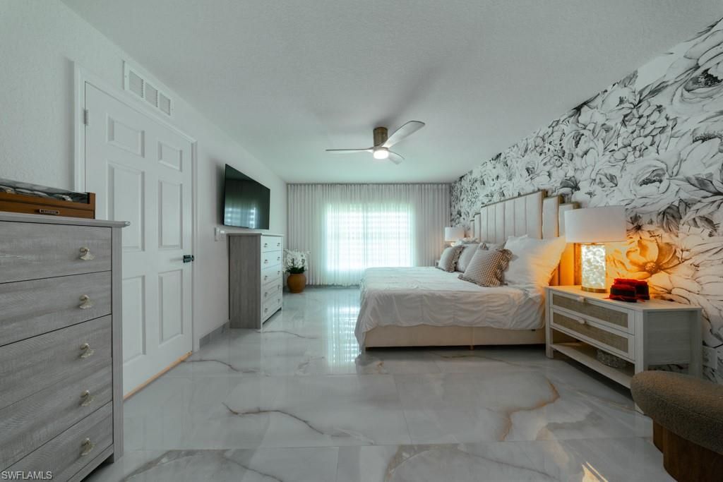 2003 NE 6th Ave, Cape Coral, FL 33909 Photo