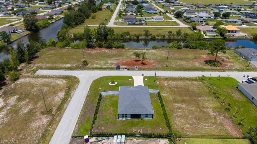 2003 NE 6th Ave, Cape Coral, FL 33909 Photo