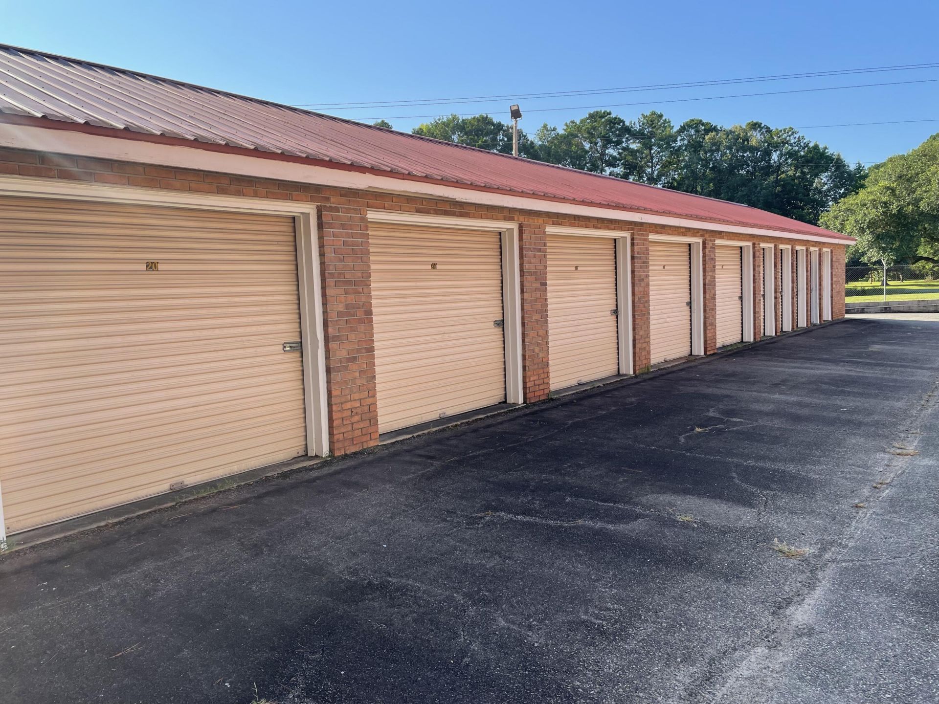 1307 N U.s. Highway 52  Photo 16