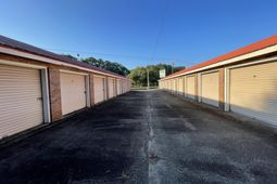 1307 N U.s. Highway 52  photo 4