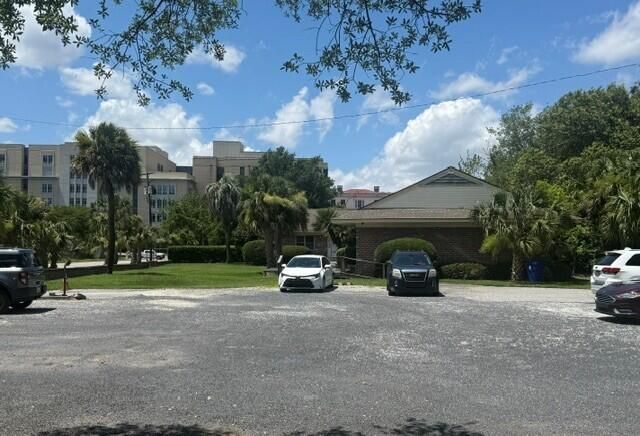 84 Halsey Boulevard  Photo 7