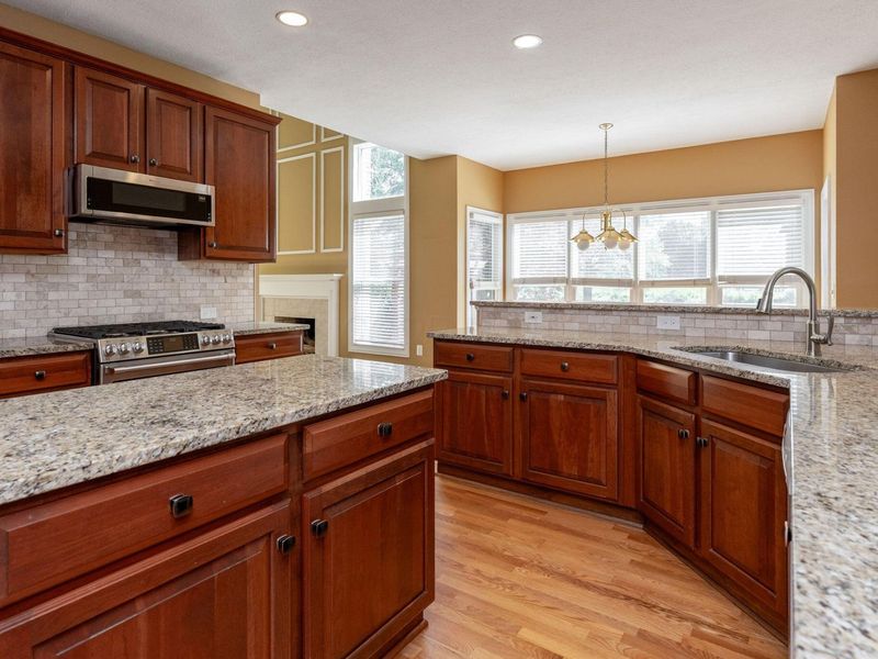 5816 Heritage Lakes Drive, Hilliard, OH 43026 Photo 8