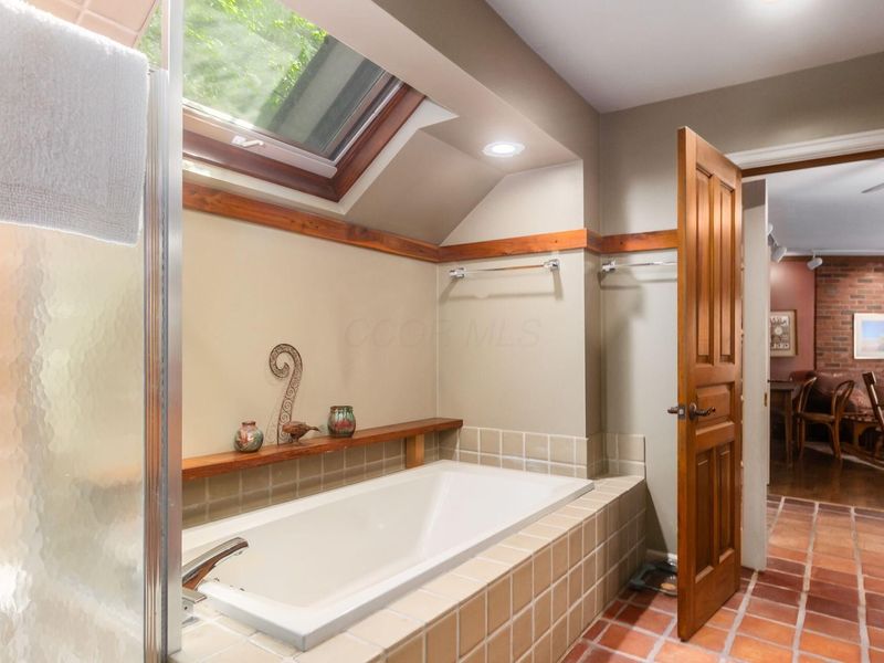 1164 Parkway Drive, Columbus, OH 43212 Photo 21