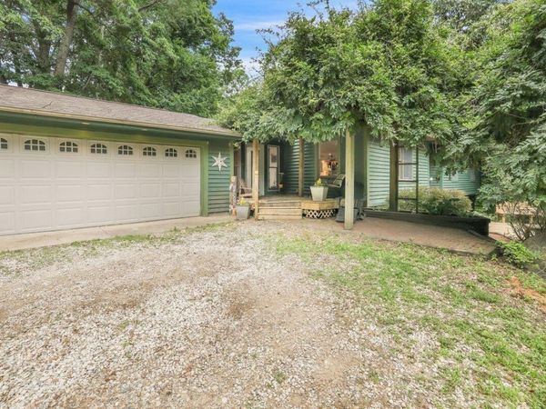 1795 Welsh Hills Road NE, Granville, OH 43023