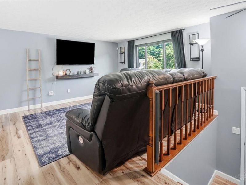 5673 Planet Drive, Fairfield Twp, OH 45014 Photo 8
