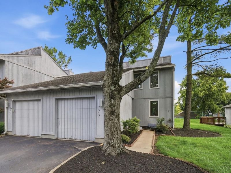 7545 Welsley Trace, Unit 28, West Chester, OH 45069 Photo 2