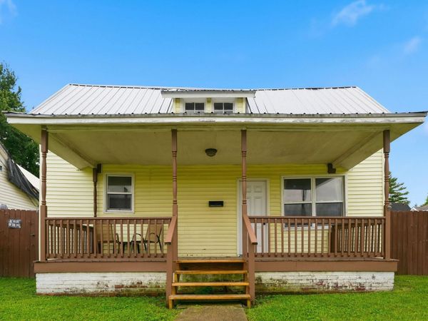 901 E Market Street, Crawfordsville, IN 47933