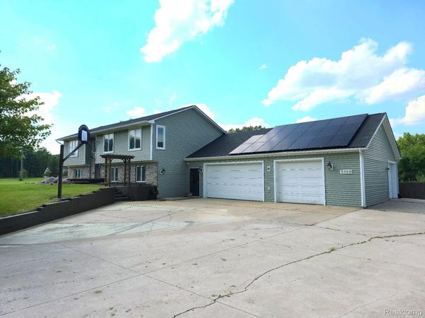 5158 Coldwater Road, Oregon Township, Mi 48446