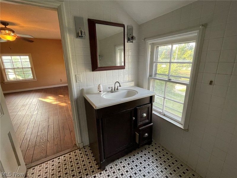 3170 Van Aken Boulevard, Shaker Heights, OH 44120 Photo 20