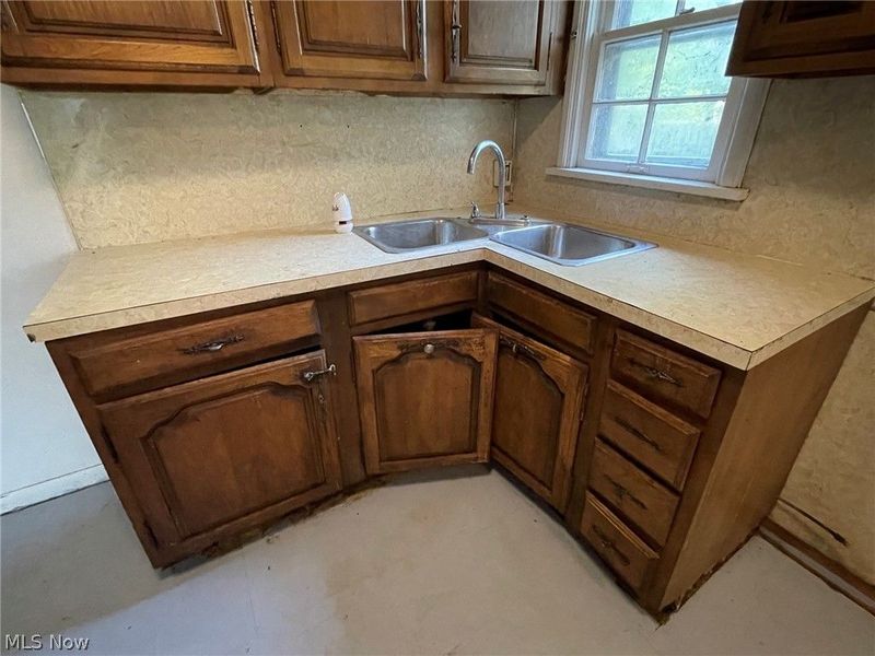 3170 Van Aken Boulevard, Shaker Heights, OH 44120 Photo 8