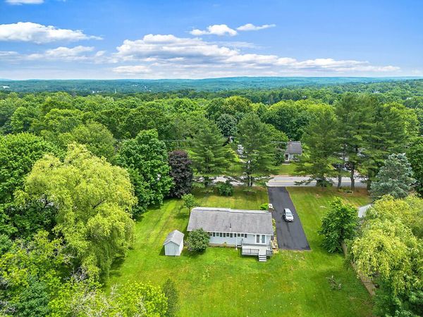 23 W Hill Road , Gardiner, ME 04345