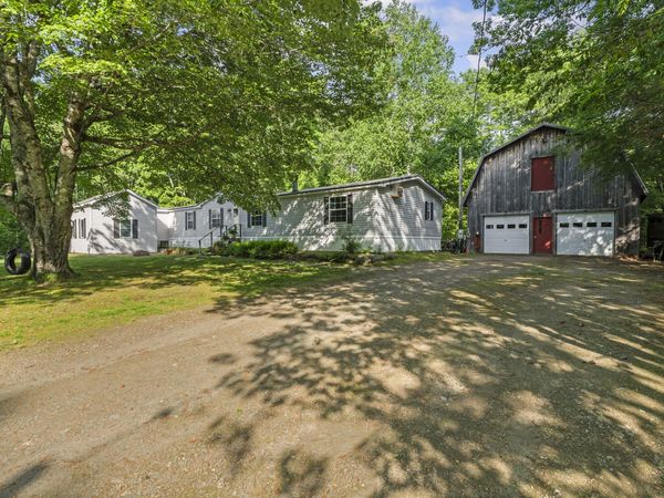 60 Pinnacle Road , Liberty, ME 04949