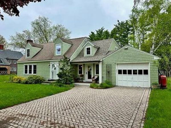 14 Oakley Street , Portland, ME 04103