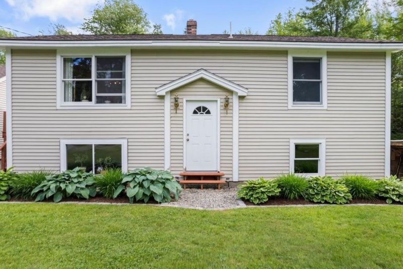 30 Meadow Brook Drive, Belgrade, ME 04917 Main Photo
