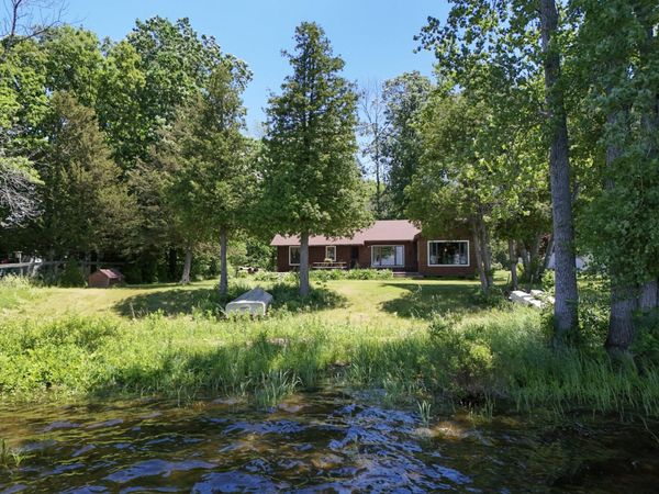 135 Savage Point North, North Hero, VT 05458