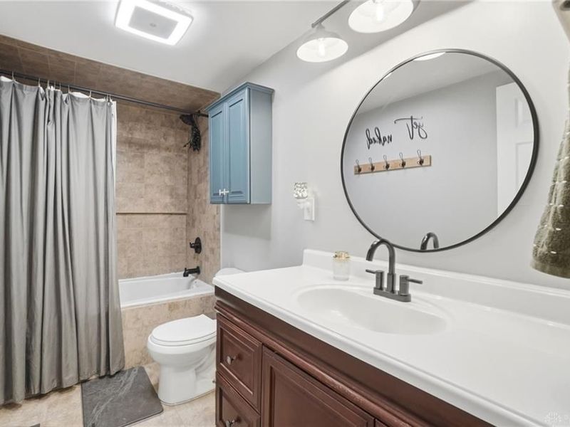 5673 Planet Drive, Fairfield, OH 45014 Photo 24