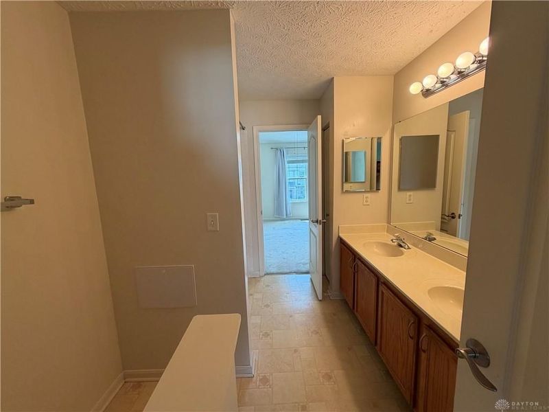 2452 Cabbage Key Drive, Miami Township, OH 45342 Photo 19