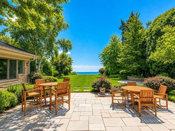 6320 N Lake DRIVE, Whitefish Bay, WI 53217