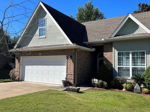 3917 State College Drive , Muskogee, OK 74403