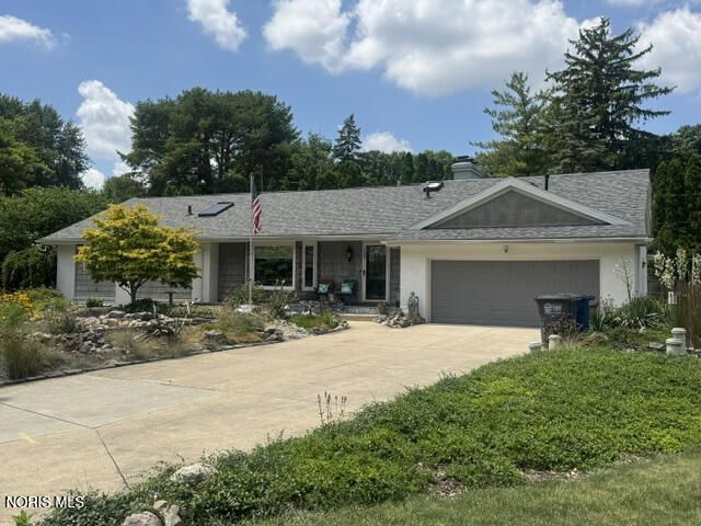 1162 Nannette Drive, Toledo, OH 43614 Main Photo