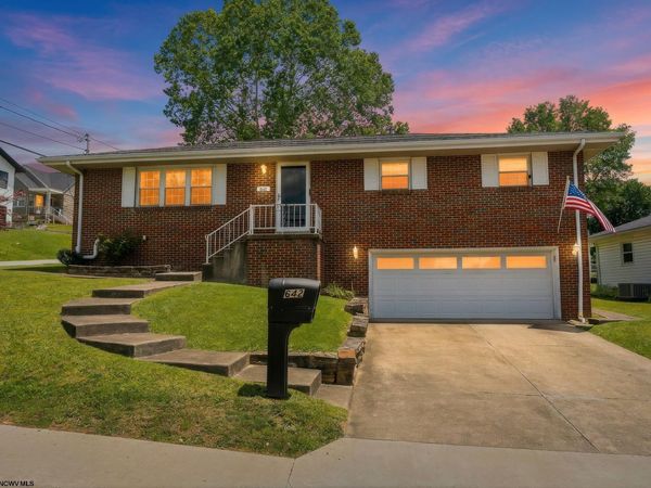 642 Pennsylvania Avenue, Bridgeport, WV 26330