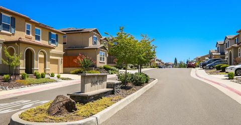 4526 Gray Lodge Loop, Rocklin, CA 95677 Photo