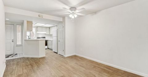 5875 Gloria Dr #7, Unit 7, Sacramento, CA 95822 Photo