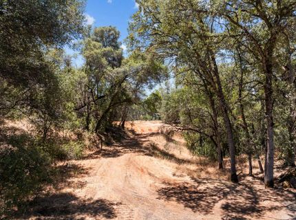 22131 Deer Trail Ct, Auburn, CA 95602 Photo