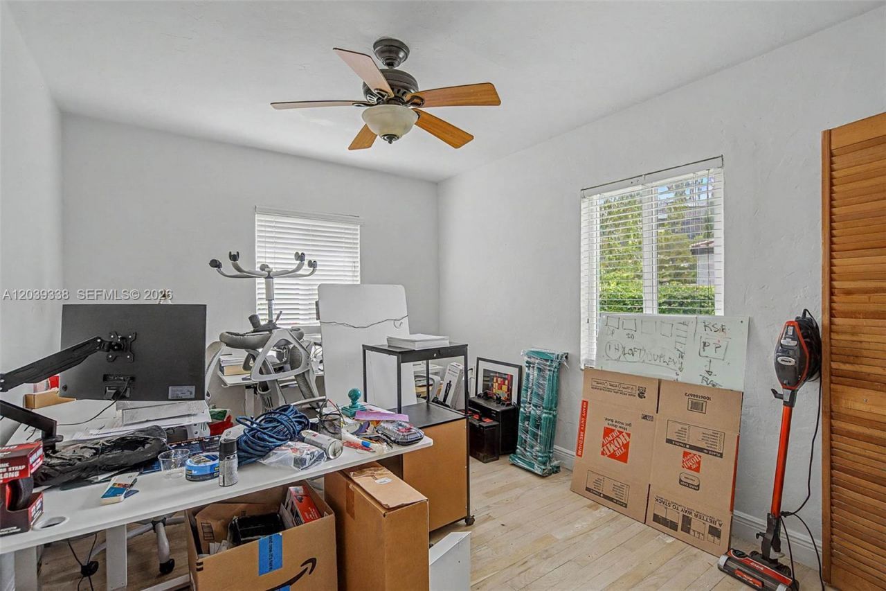 702 Boabadilla, Coral Gables, FL 33134 Photo