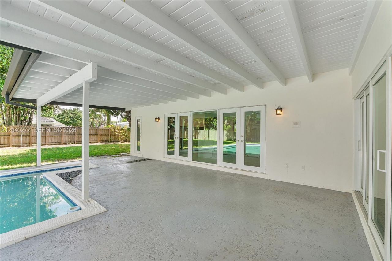 8265 SW 149th Dr , Palmetto Bay, FL 33158 Photo