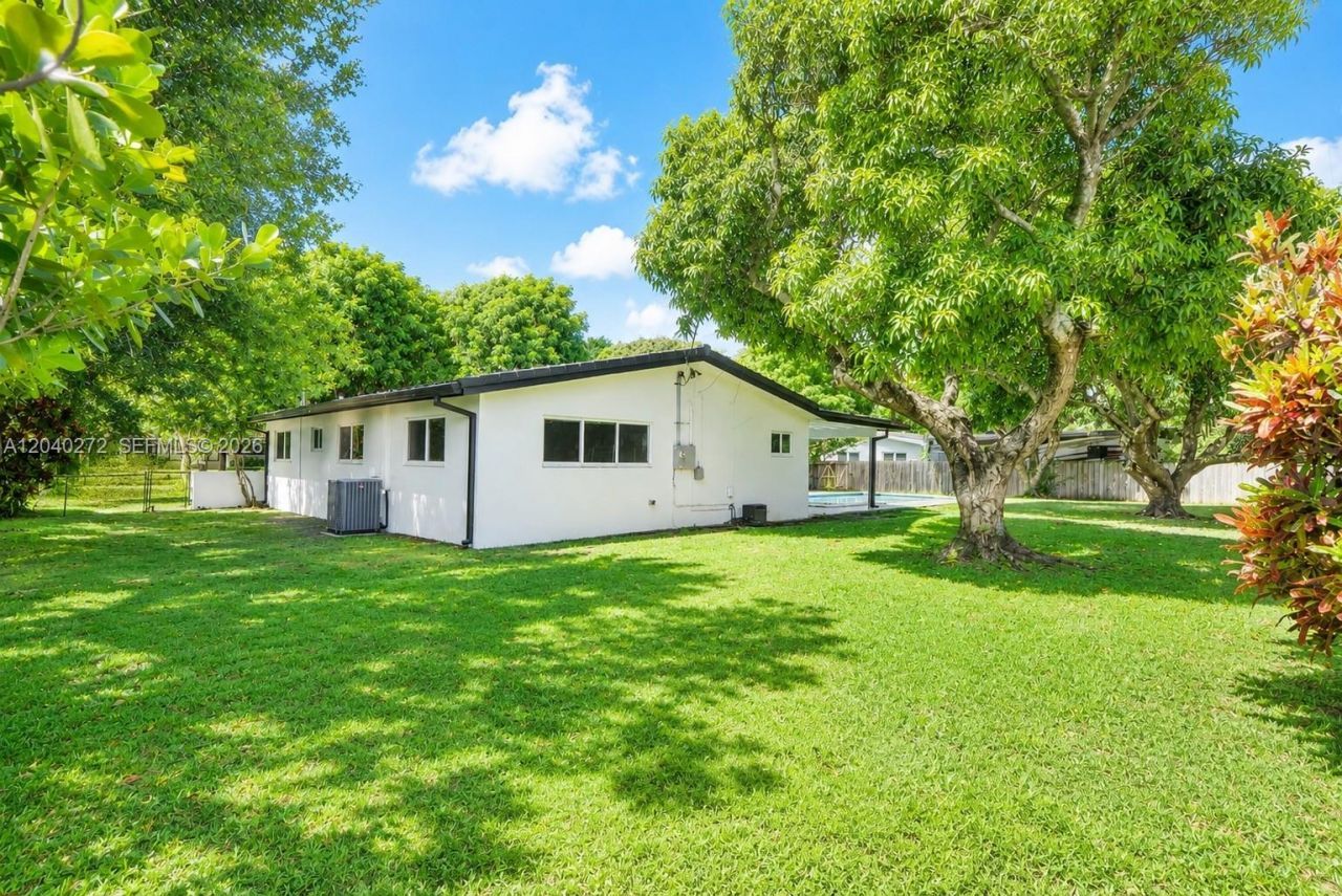 8265 SW 149th Dr , Palmetto Bay, FL 33158 Photo