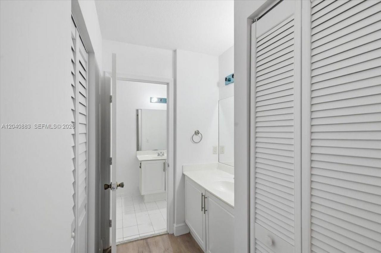 7245 NW 173rd Dr , Unit 2505, Hialeah, FL 33015 Photo