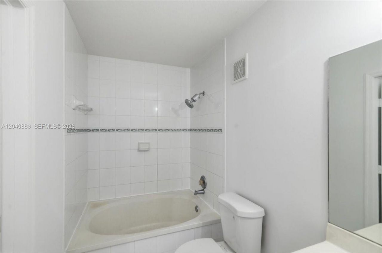 7245 NW 173rd Dr , Unit 2505, Hialeah, FL 33015 Photo