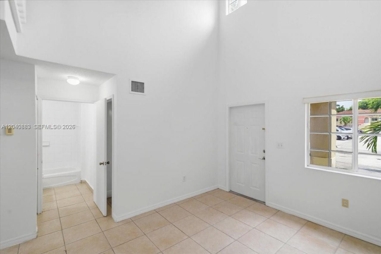 7245 NW 173rd Dr , Unit 2505, Hialeah, FL 33015 Photo