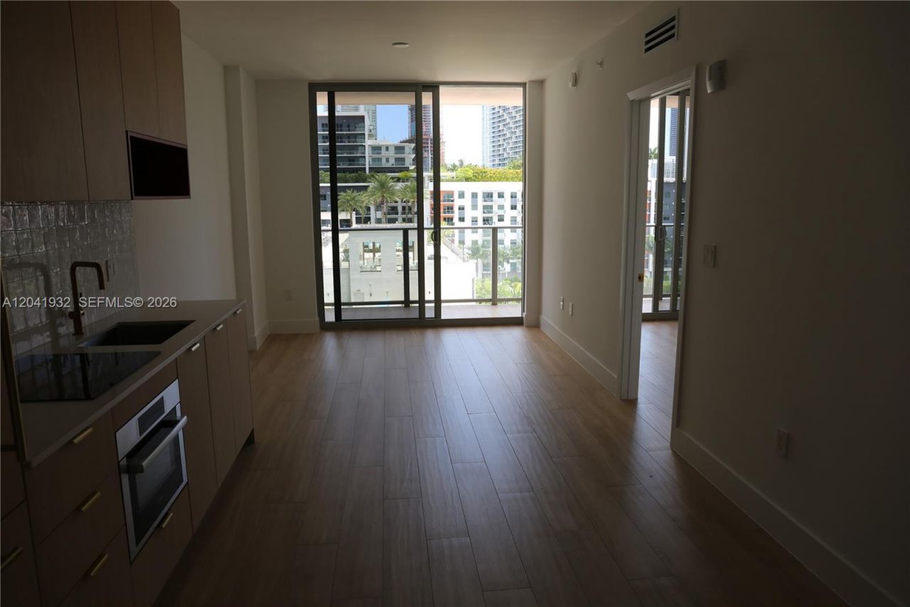 90 NE 32nd St , Unit 802, Miami, FL 33137 Photo