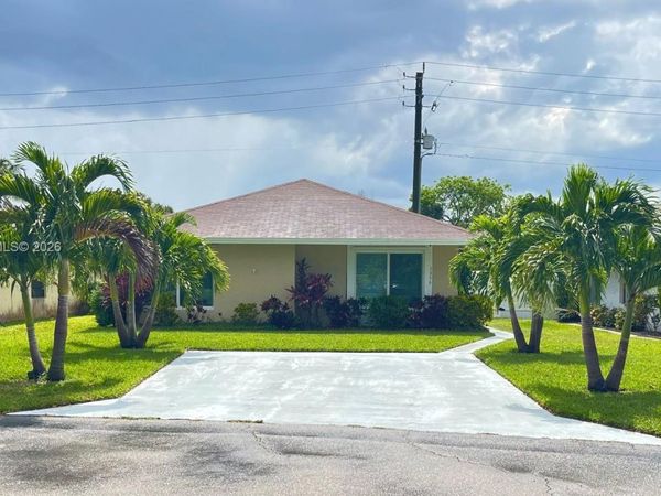 1359 Summit Run Cir , West Palm Beach, FL 33415