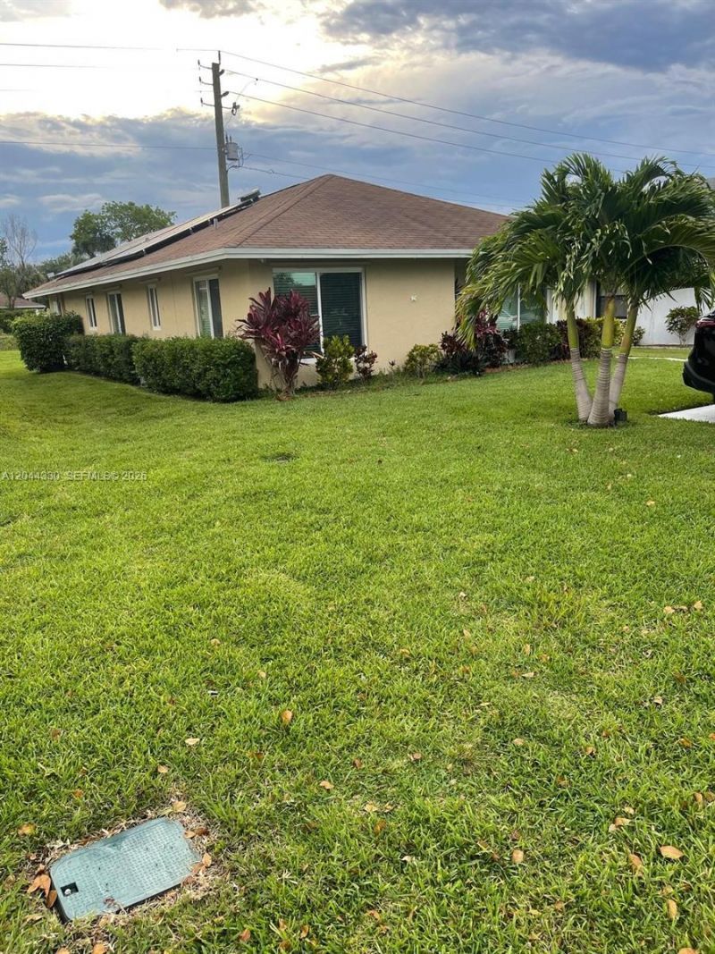 1359 Summit Run Cir , West Palm Beach, FL 33415 Photo