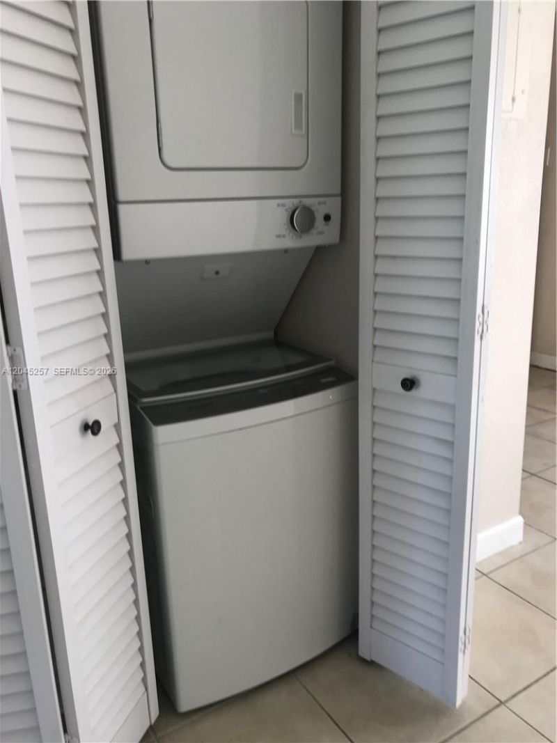 4648 NW 9th Dr , Unit 4648, Plantation, FL 33317 Photo