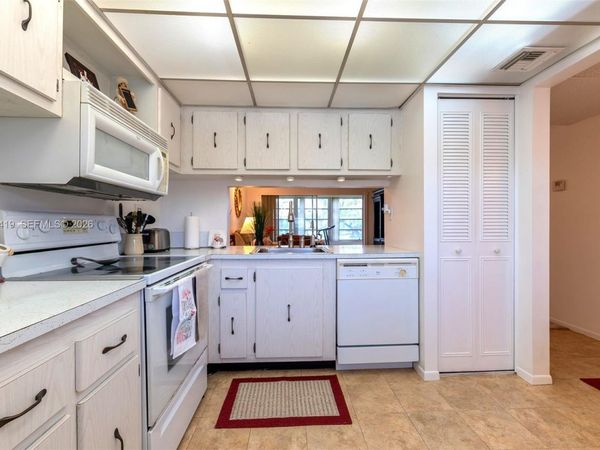 8814 W Mcnab Rd , Unit 204, Tamarac, FL 33321