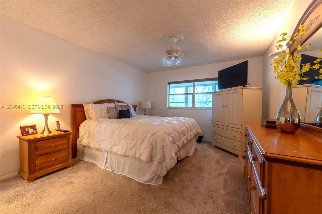 8814 W Mcnab Rd, Unit 204, Tamarac, FL 33321 Photo