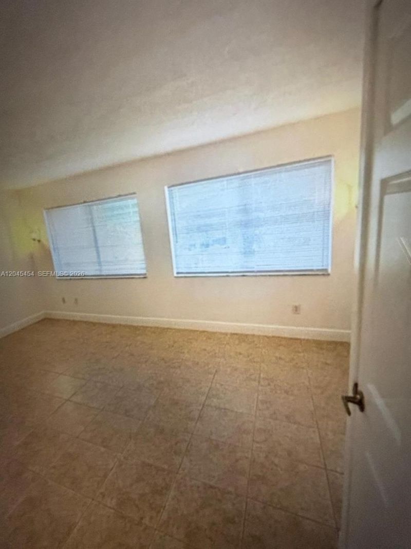 984 W 40th St , Unit 2, Hialeah, FL 33012 Photo
