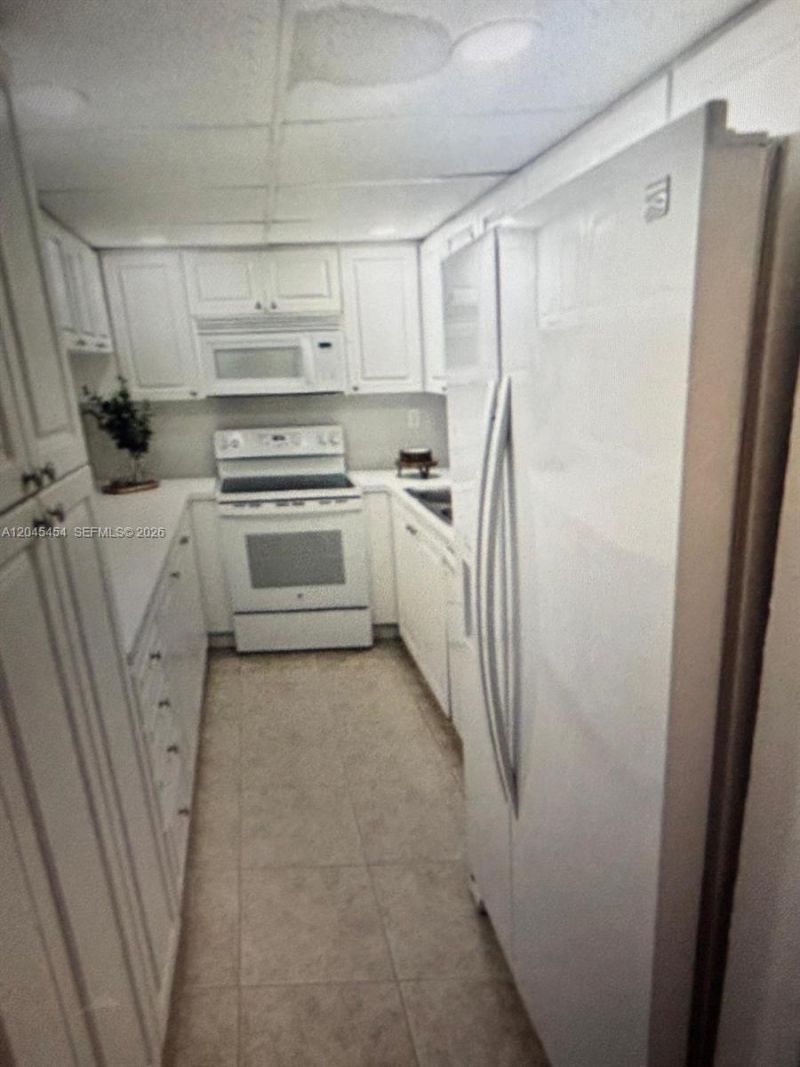984 W 40th St , Unit 2, Hialeah, FL 33012 Photo