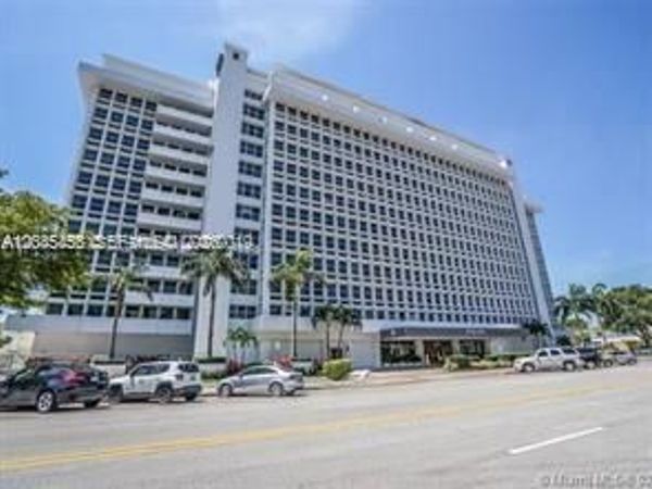700 Biltmore Way , Unit 1216, Coral Gables, FL 33134