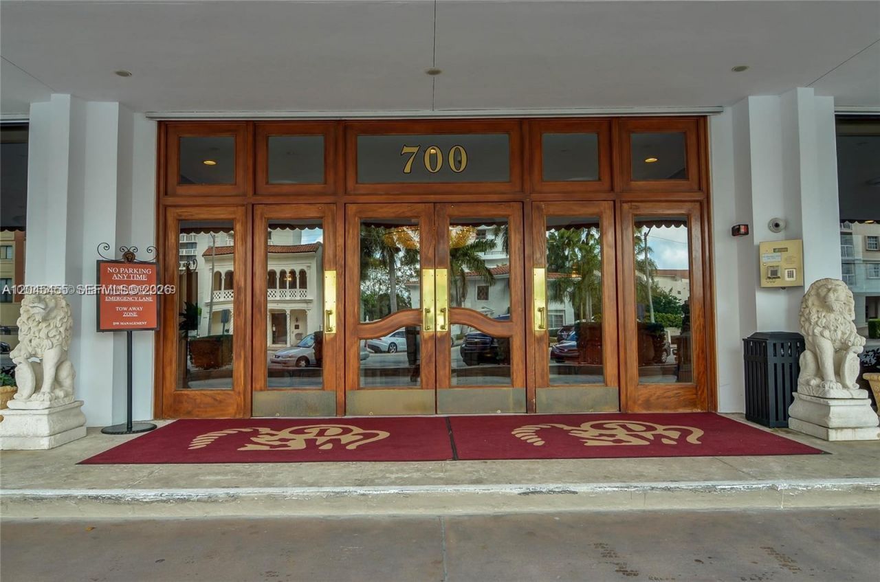 700 Biltmore Way , Unit 1216, Coral Gables, FL 33134 Photo