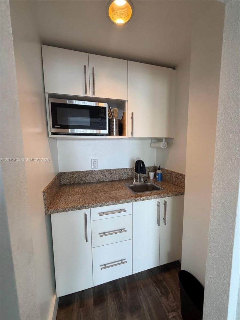 700 Biltmore Way , Unit 1216, Coral Gables, FL 33134 Photo